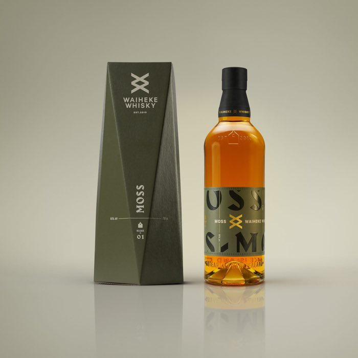 Waiheke Whisky MOSS presentation box and bottle